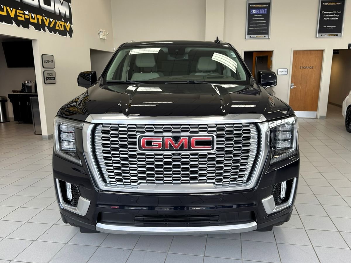 Used 2023 GMC Yukon Denali image 3