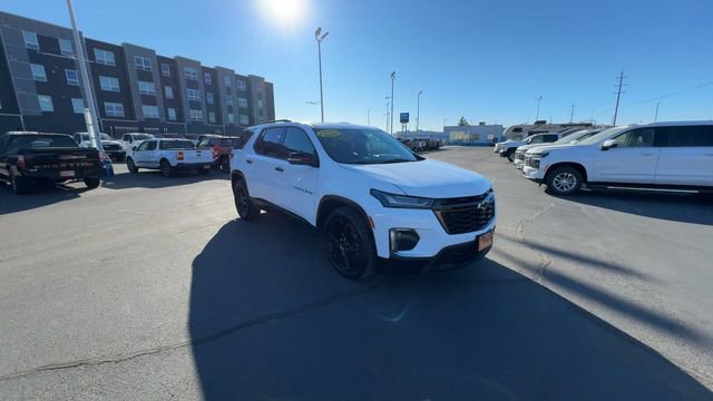 Used 2023 Chevrolet Traverse Premier w/ Redline Edition image 2
