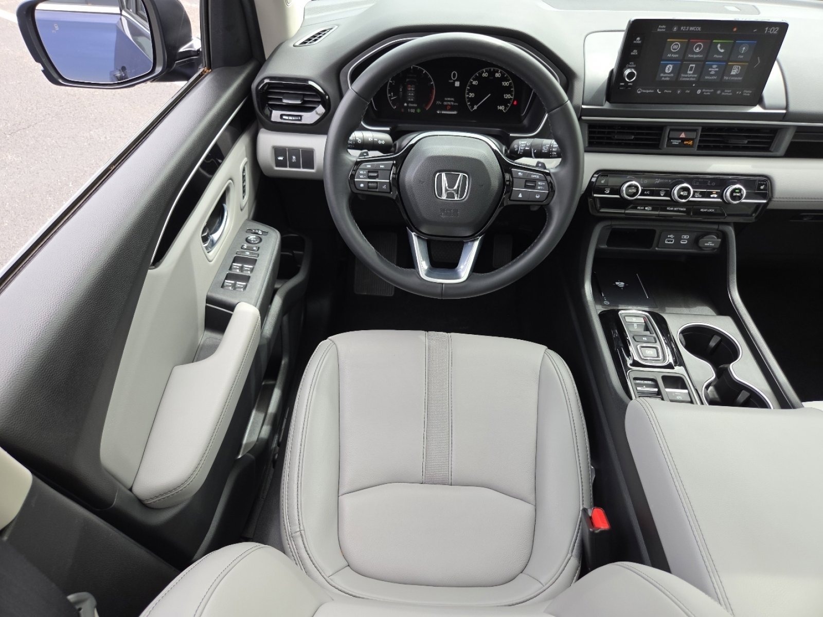 Certified 2025 Honda Pilot Touring image 31