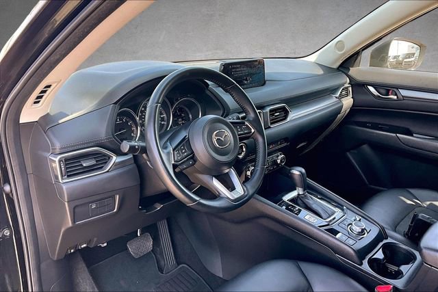 Used 2017 MAZDA CX-5 Touring image 12