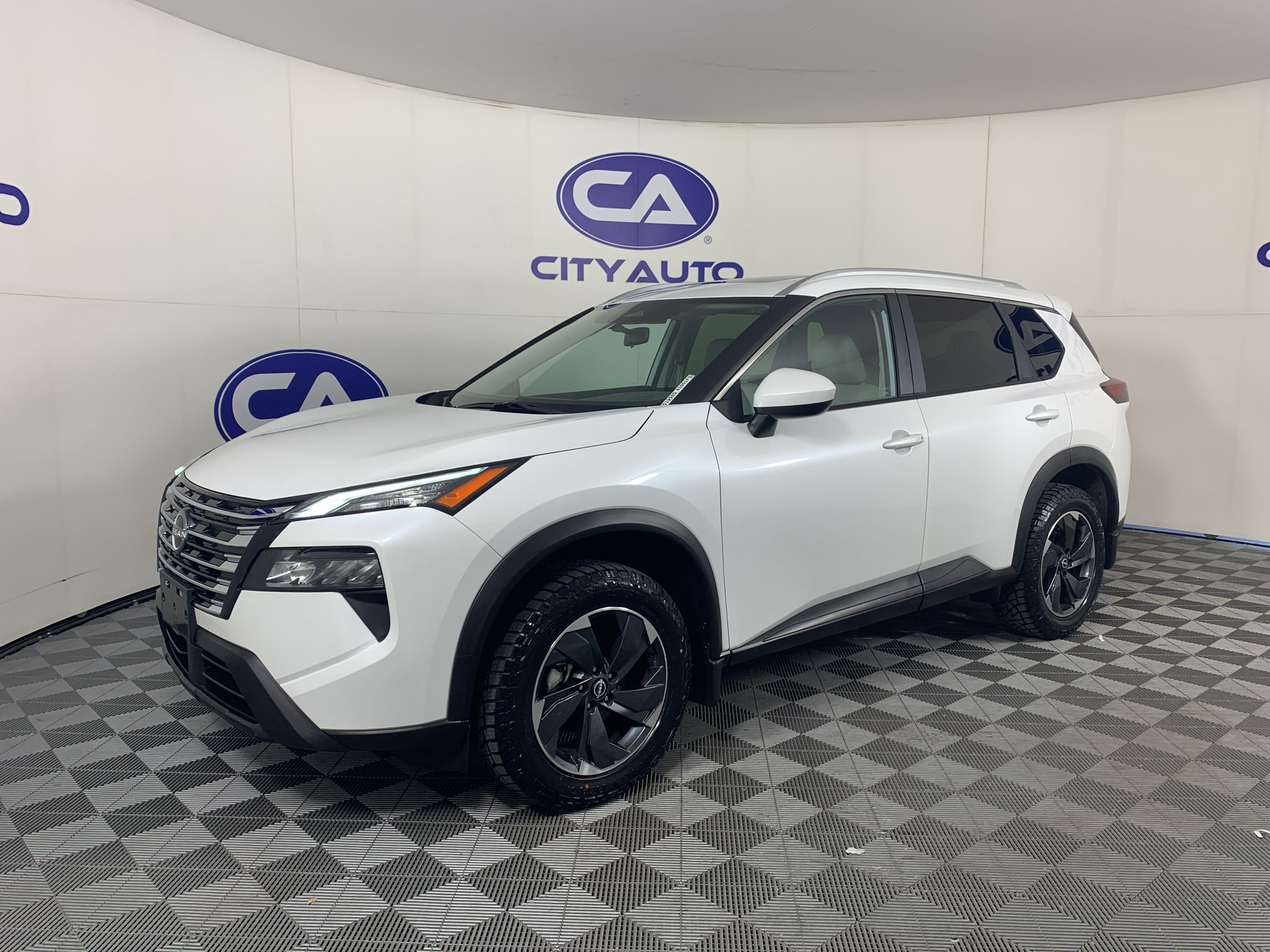 Used 2024 Nissan Rogue SV w/ SV Premium Package AWD/4WD image 7