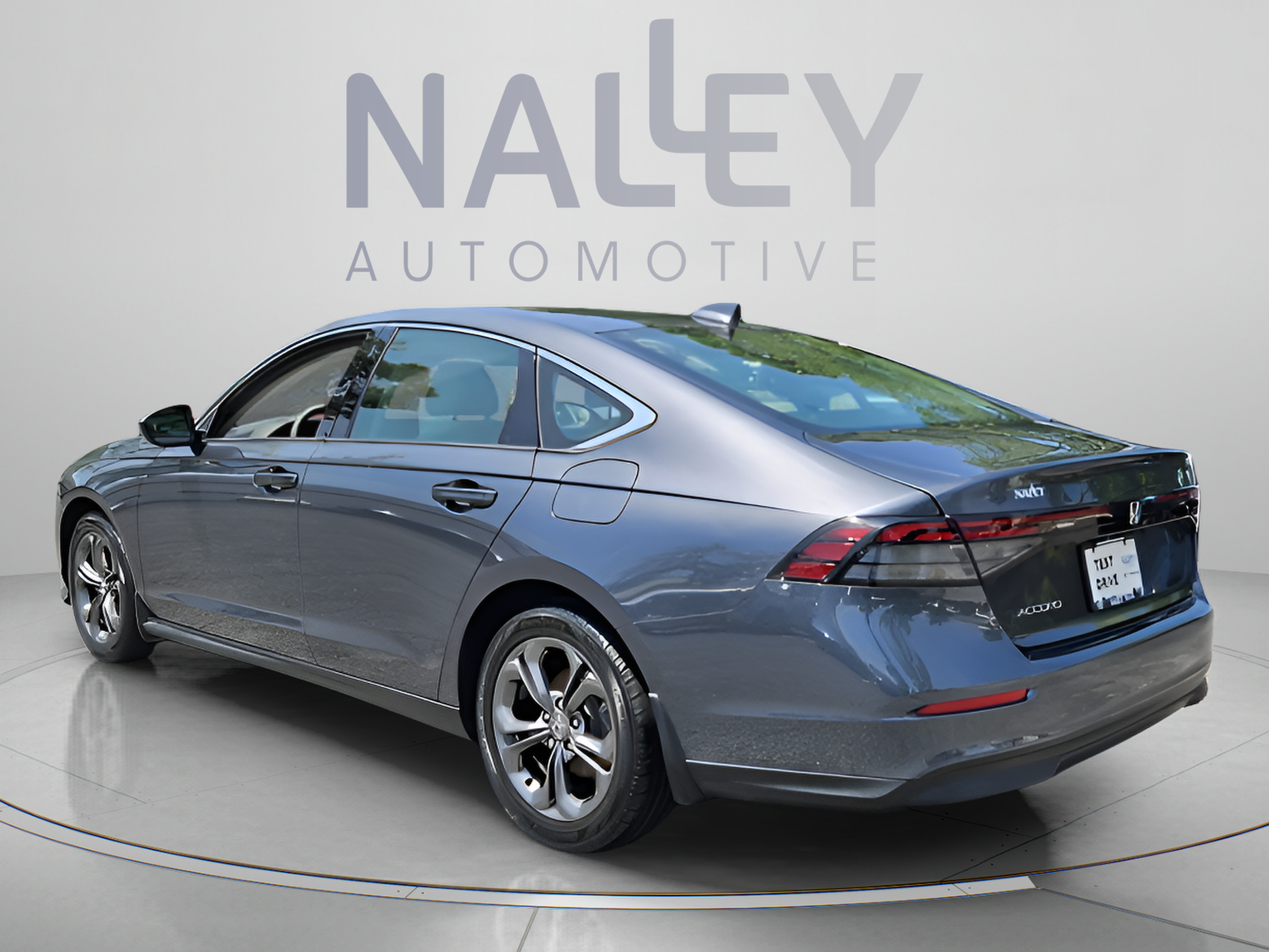 Used 2023 Honda Accord EX image 3