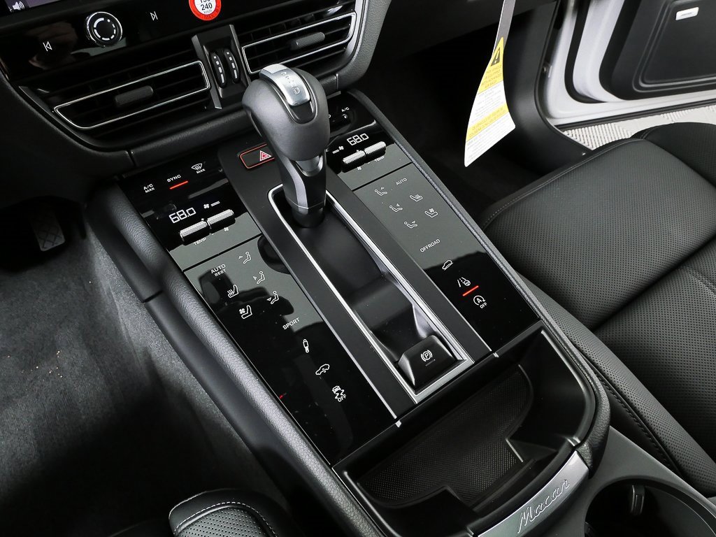 New 2026 Porsche Macan S image 18