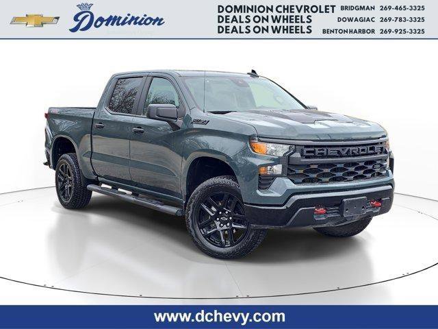 Used 2025 Chevrolet Silverado 1500 Custom Trail Boss w/ LPO, Dark Essentials Package AWD/4WD image 1