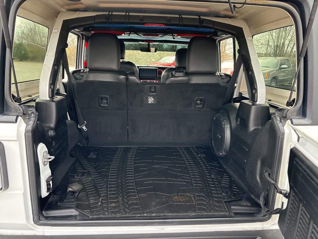 Used 2018 Jeep Wrangler Unlimited Sahara image 8