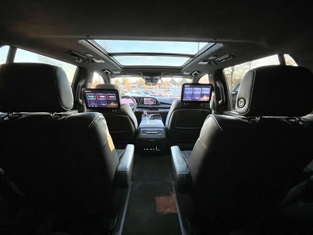 Used 2023 Cadillac Escalade V AWD/4WD image 14