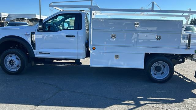 New 2025 Ford F550 4x4 Regular Cab Super Duty image 2