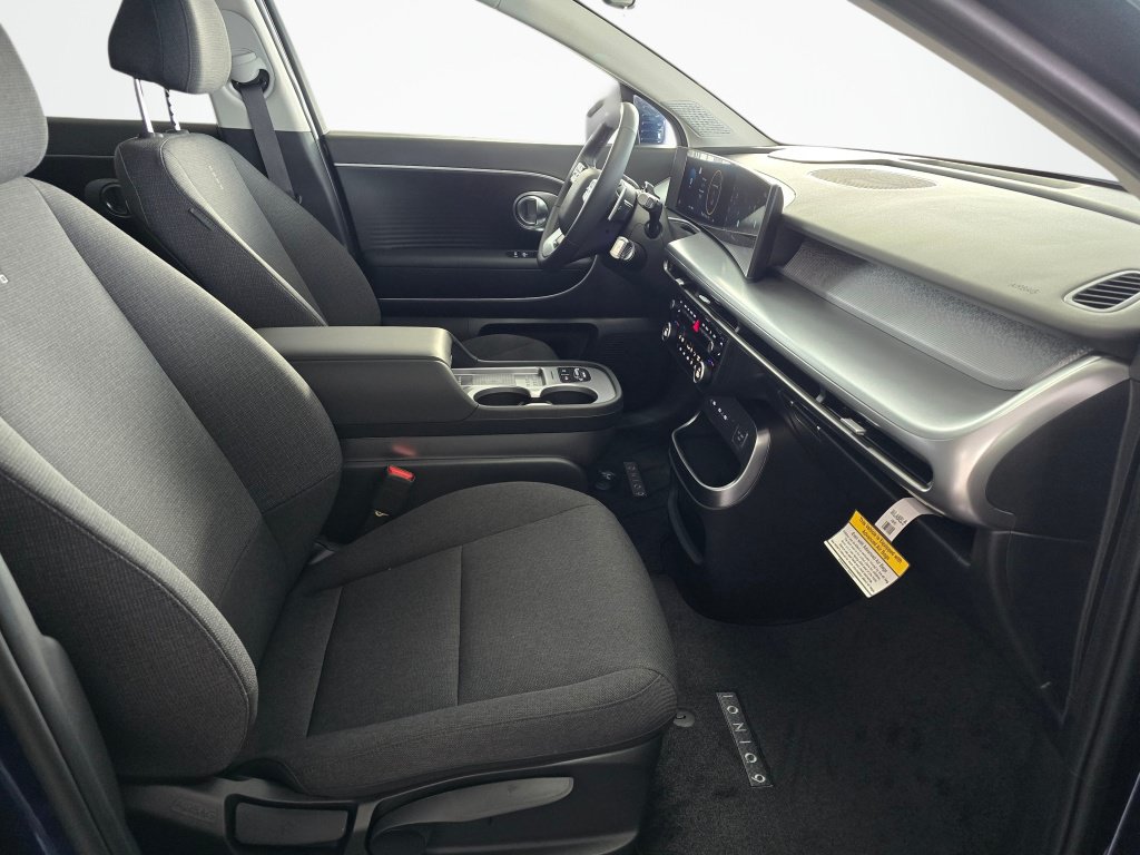 New 2026 Hyundai Ioniq 9 S RWD image 34