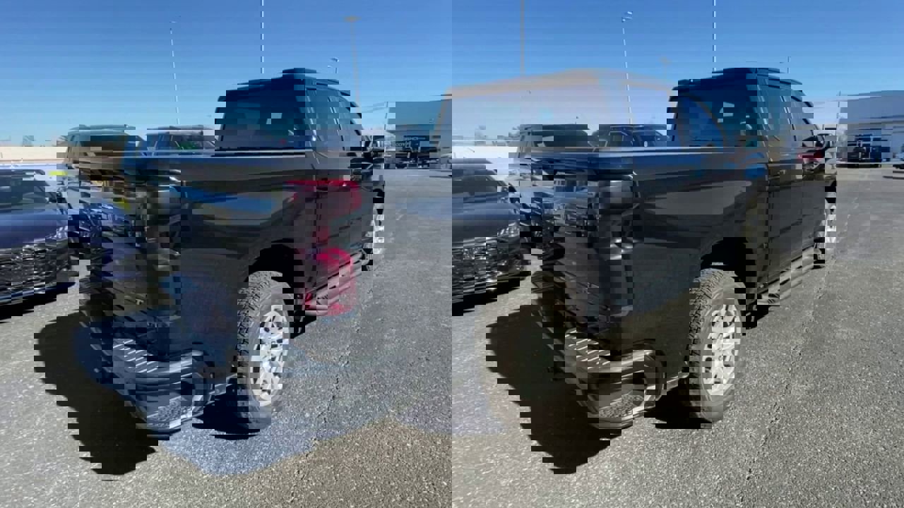 Used 2022 Chevrolet Silverado 1500 RST image 9