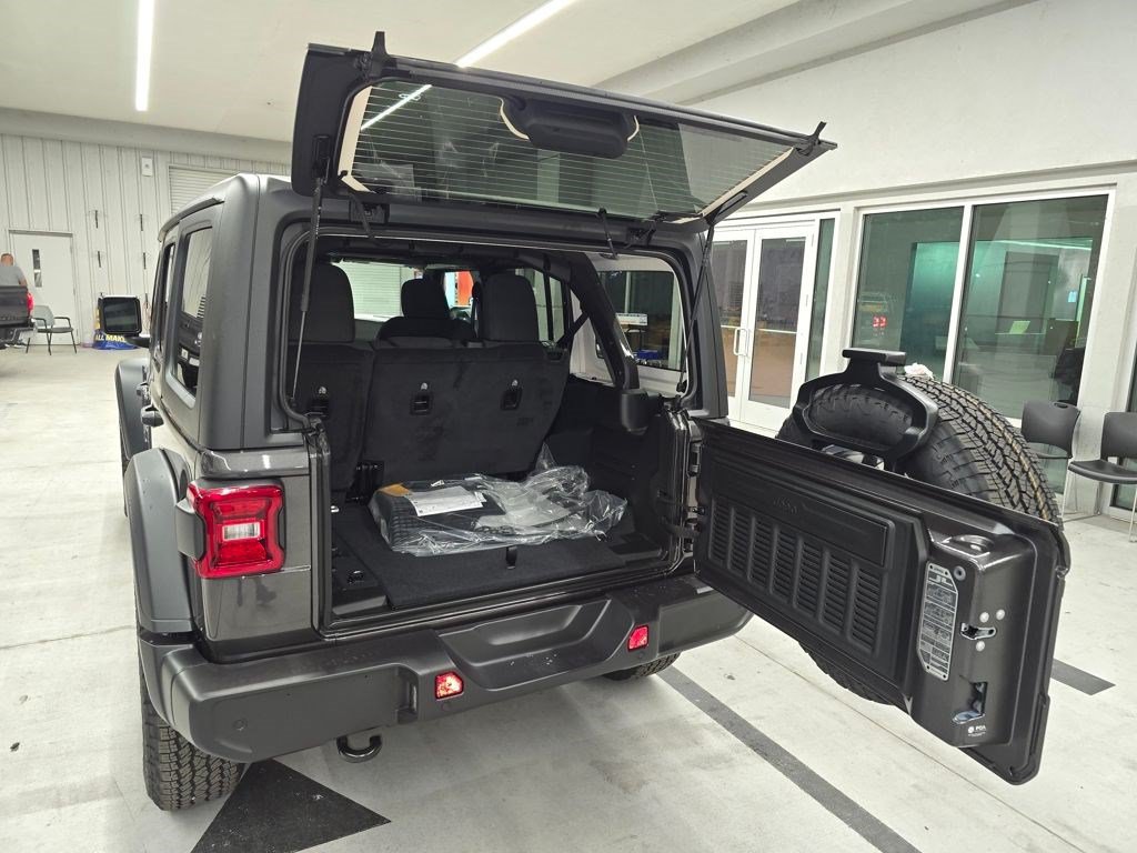 New 2025 Jeep Wrangler Unlimited Sport AWD/4WD image 33