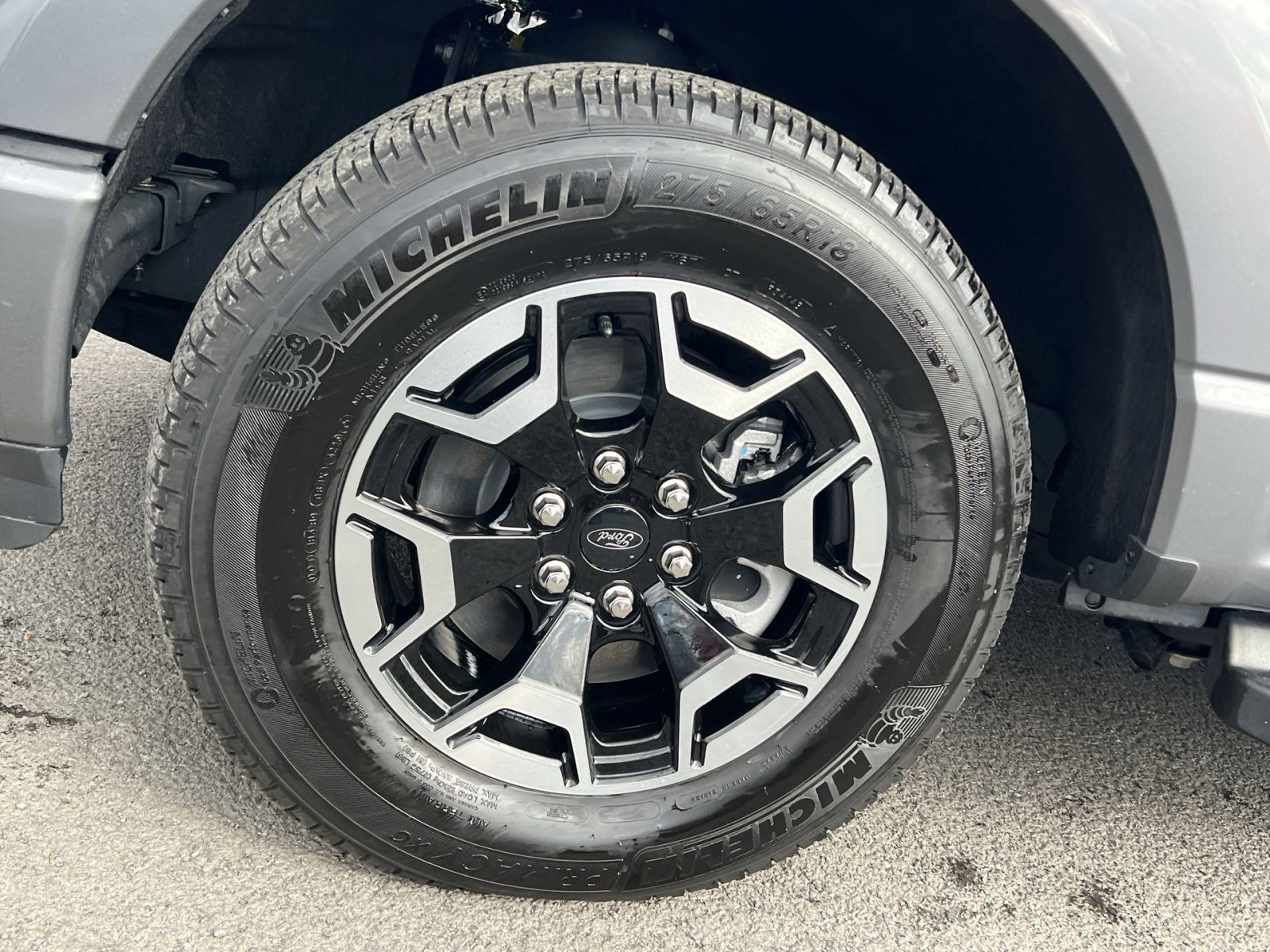 Used 2023 Ford F150 Lightning XLT image 12