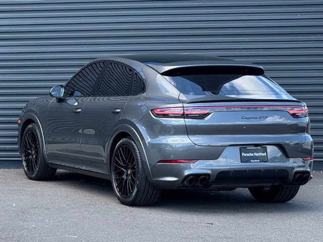 Used 2023 Porsche Cayenne GTS AWD/4WD image 3