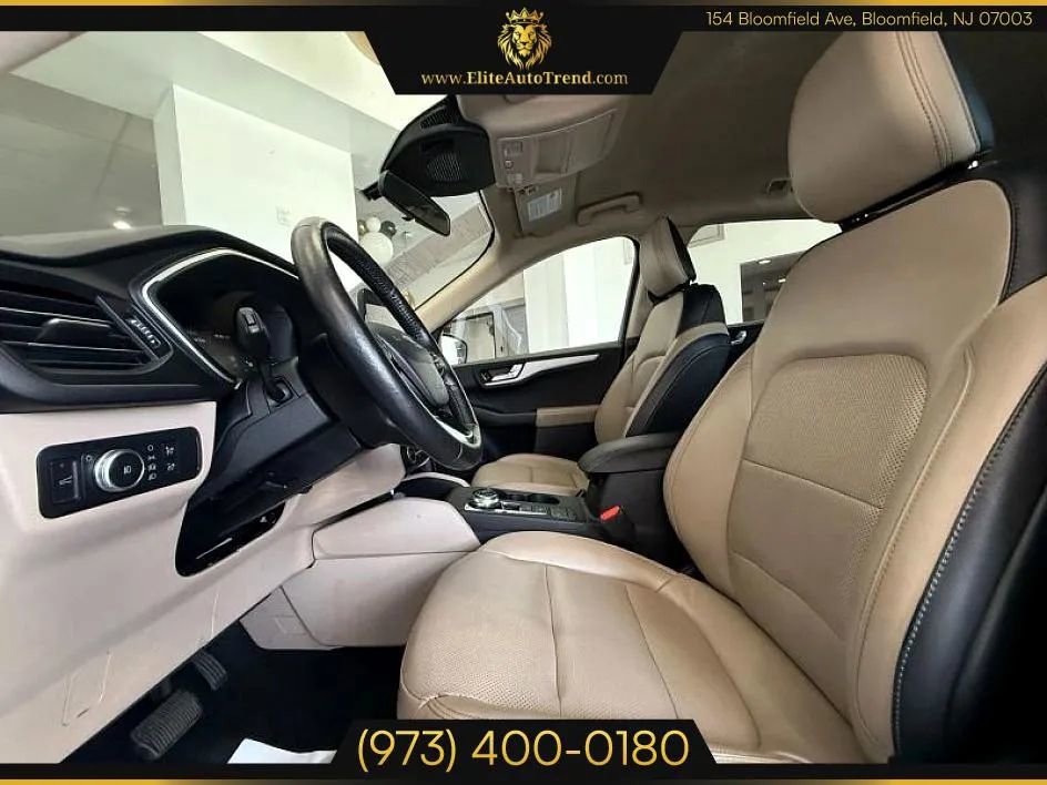 Used 2020 Ford Escape SEL image 8