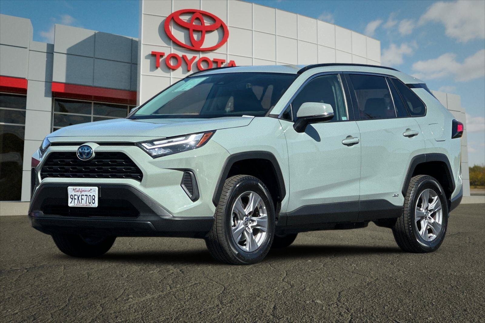 Certified 2023 Toyota RAV4 XLE AWD/4WD image 7