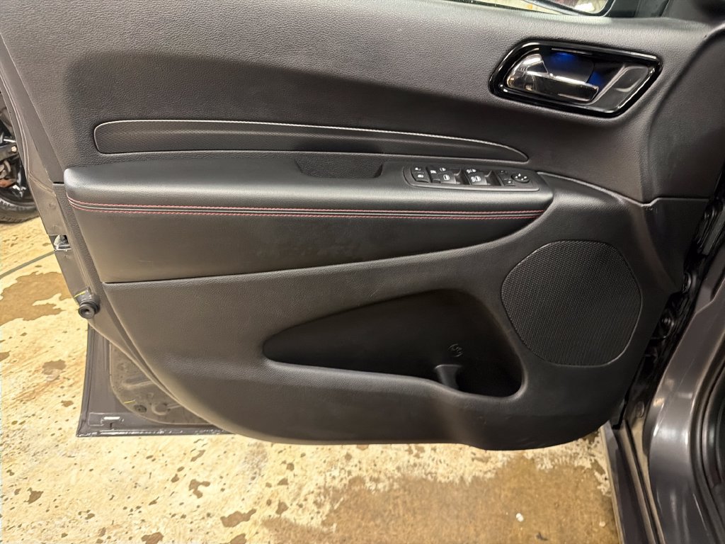 Used 2025 Dodge Durango GT AWD/4WD image 15