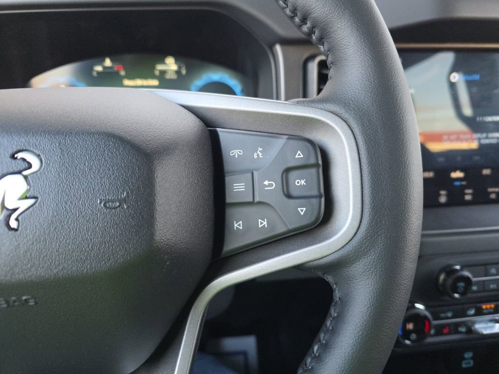 New 2025 Ford Bronco Badlands image 12