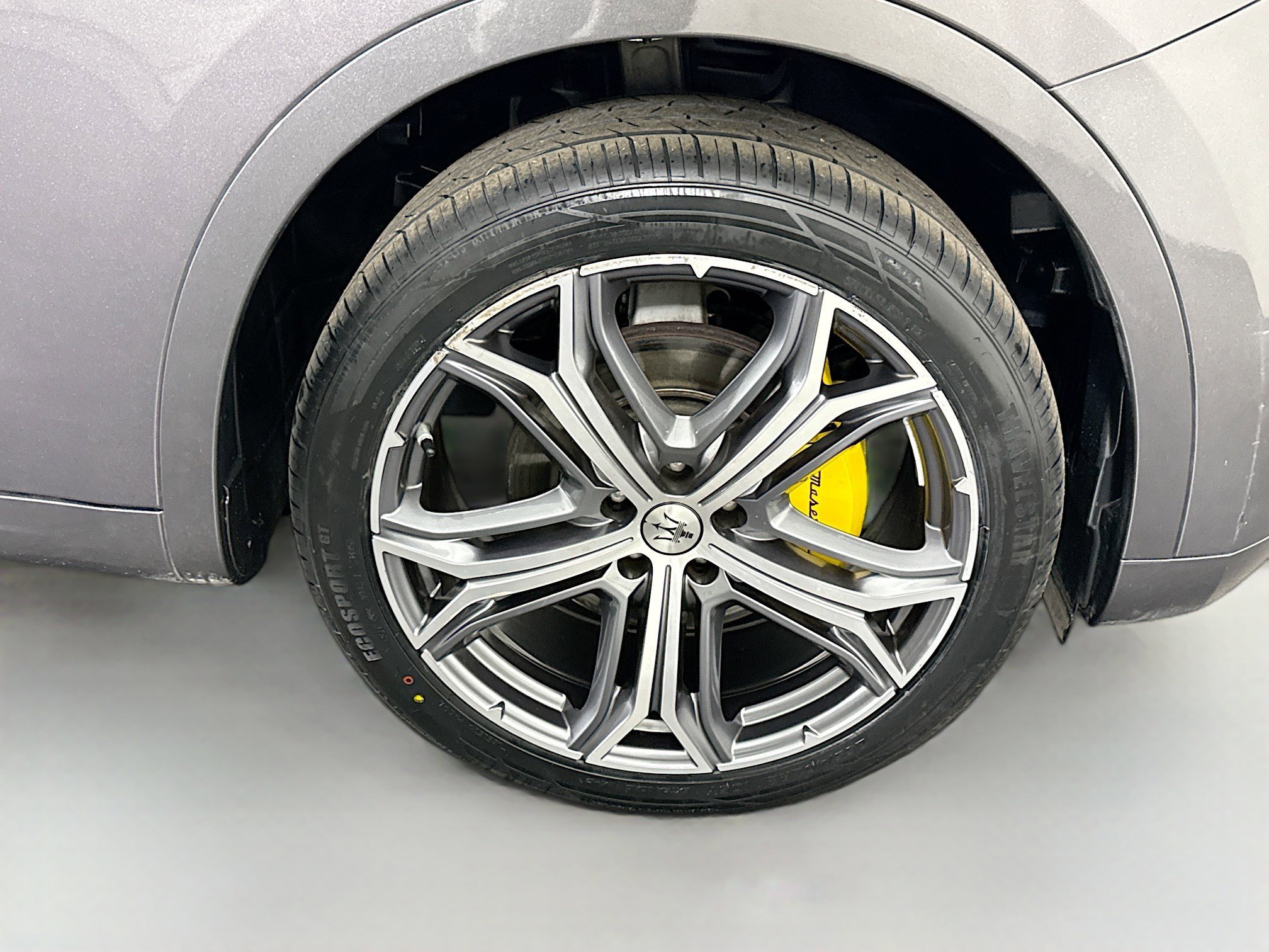 Used 2023 Maserati Levante GT AWD/4WD image 32