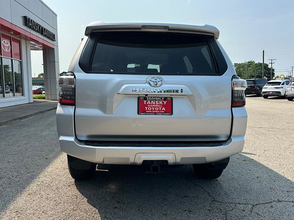 Certified 2024 Toyota 4Runner SR5 AWD/4WD image 4