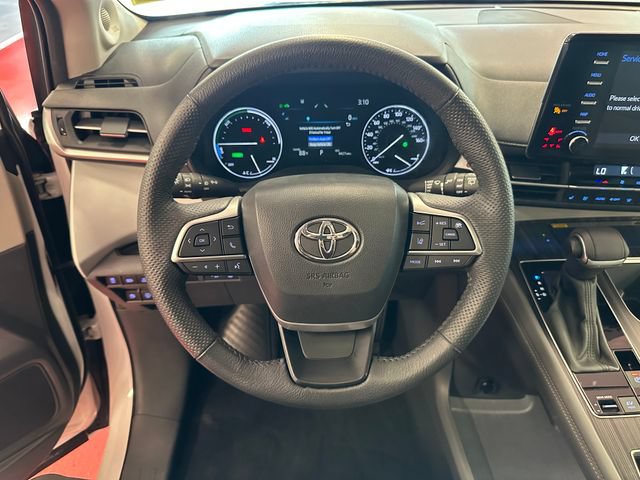 Certified 2024 Toyota Sienna Limited AWD/4WD image 18