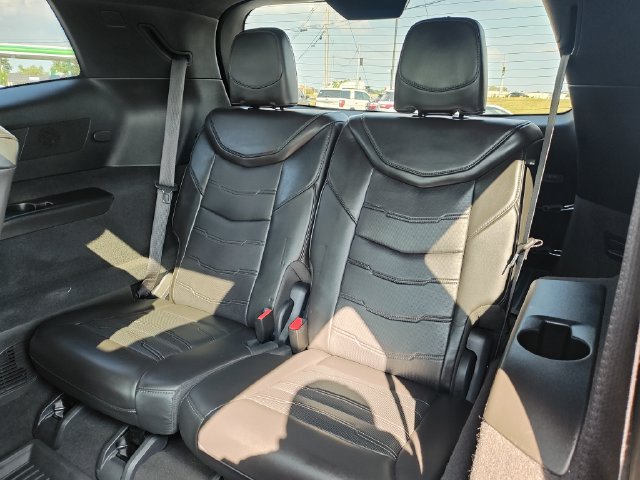 Used 2022 Cadillac XT6 Premium Luxury w/ Platinum Package AWD/4WD image 27