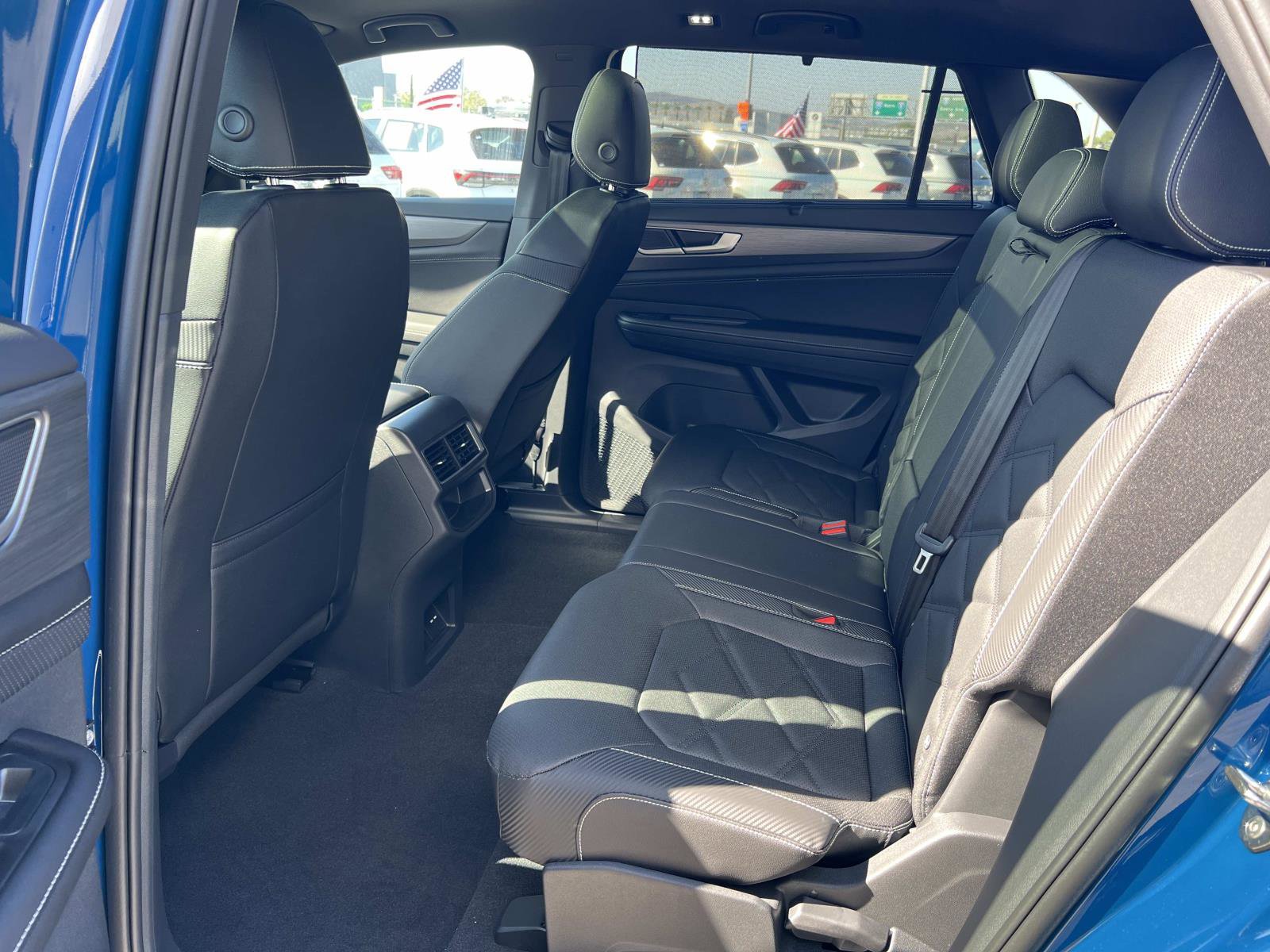 New 2026 Volkswagen Atlas Cross Sport SE image 20