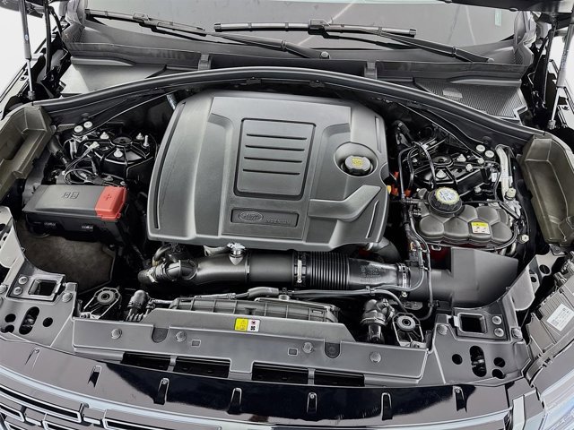 Used 2025 Land Rover Range Rover Velar S image 32