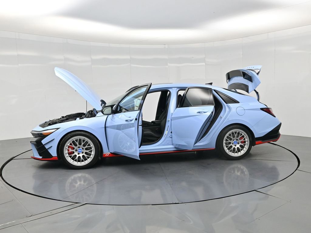 Used 2025 Hyundai Elantra N image 32