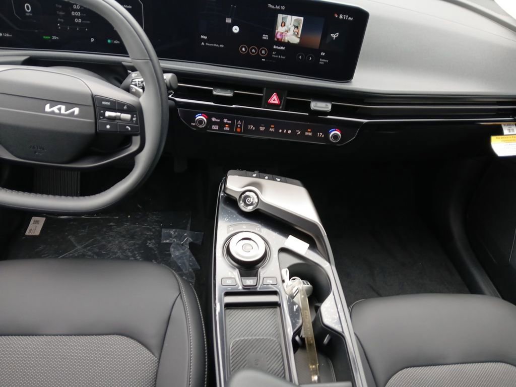 New 2025 Kia EV6 Light w/ Light LR Technology Package image 11