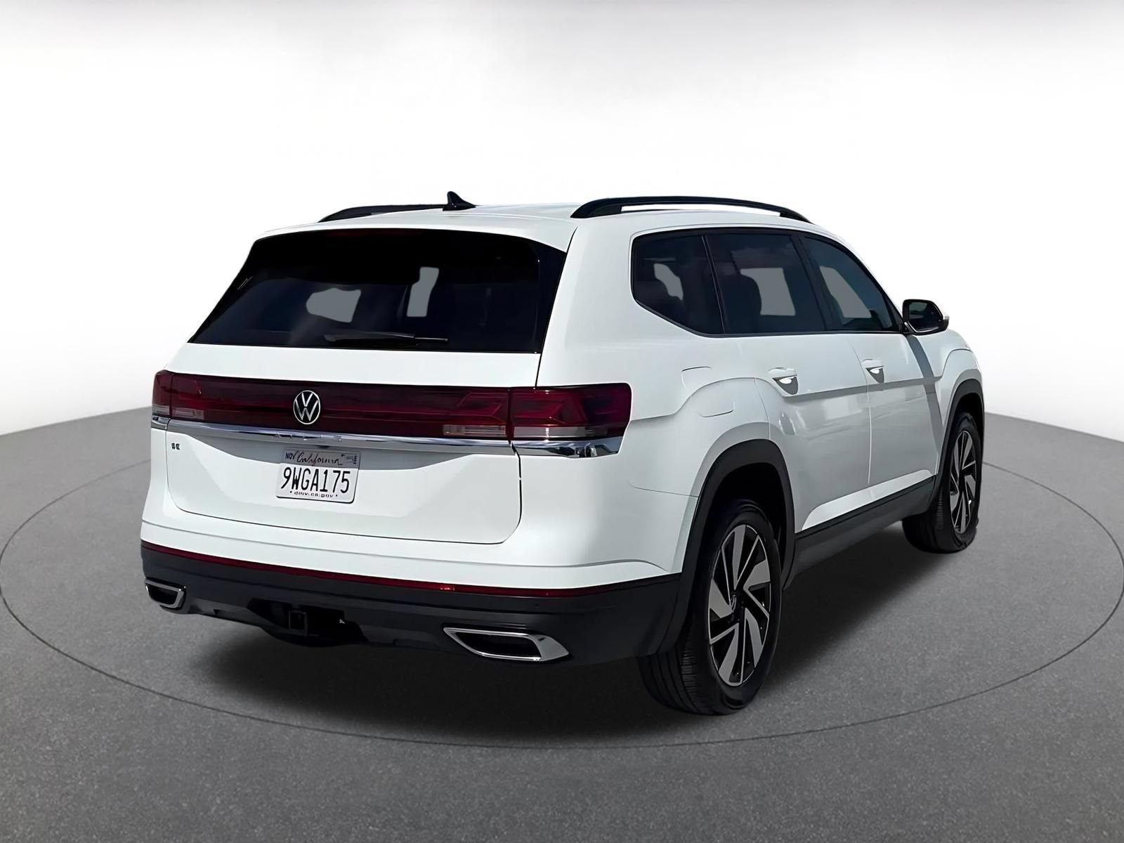 Used 2026 Volkswagen Atlas SE FWD image 15