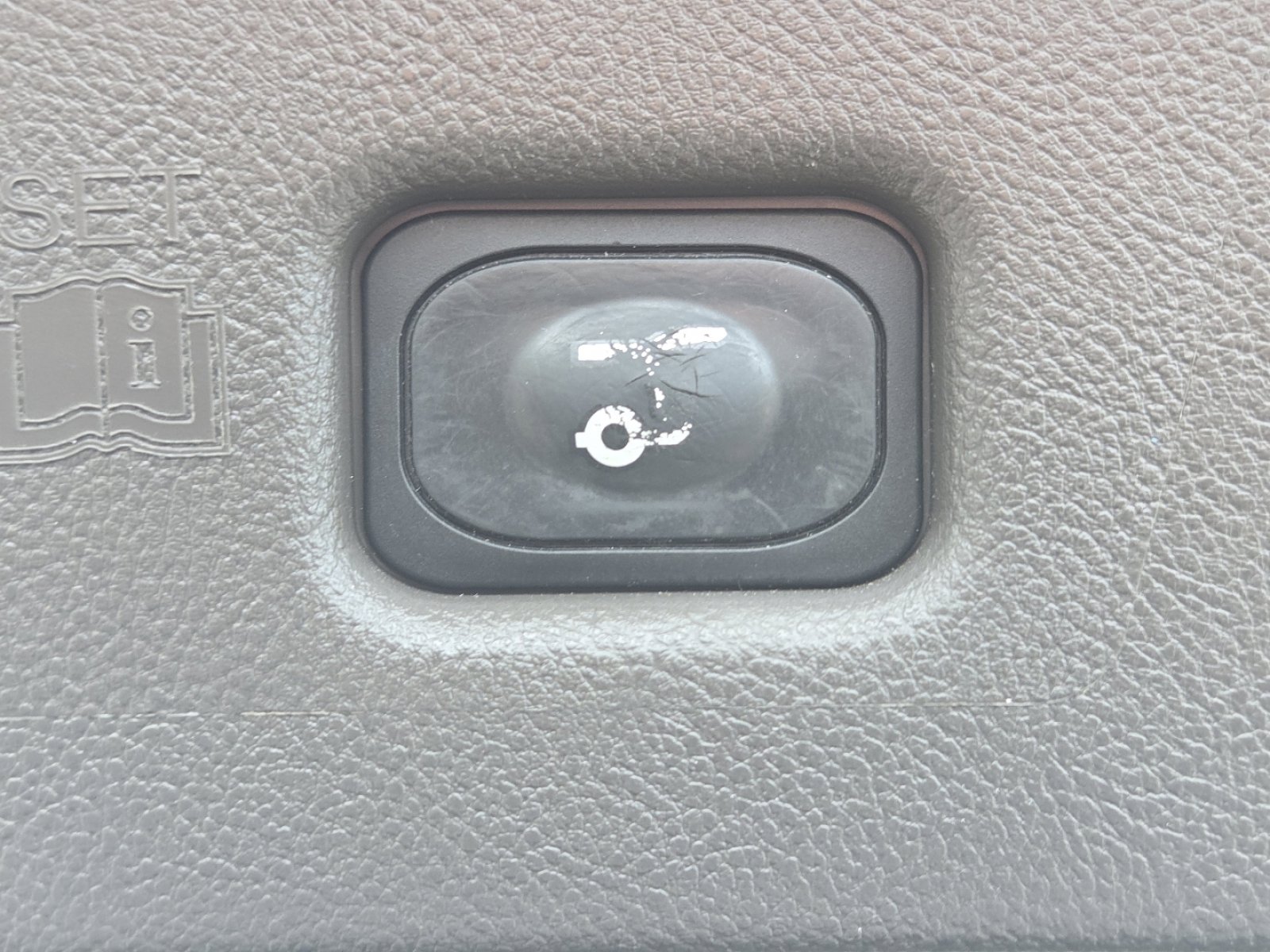 Used 2023 Lincoln Nautilus Reserve image 22