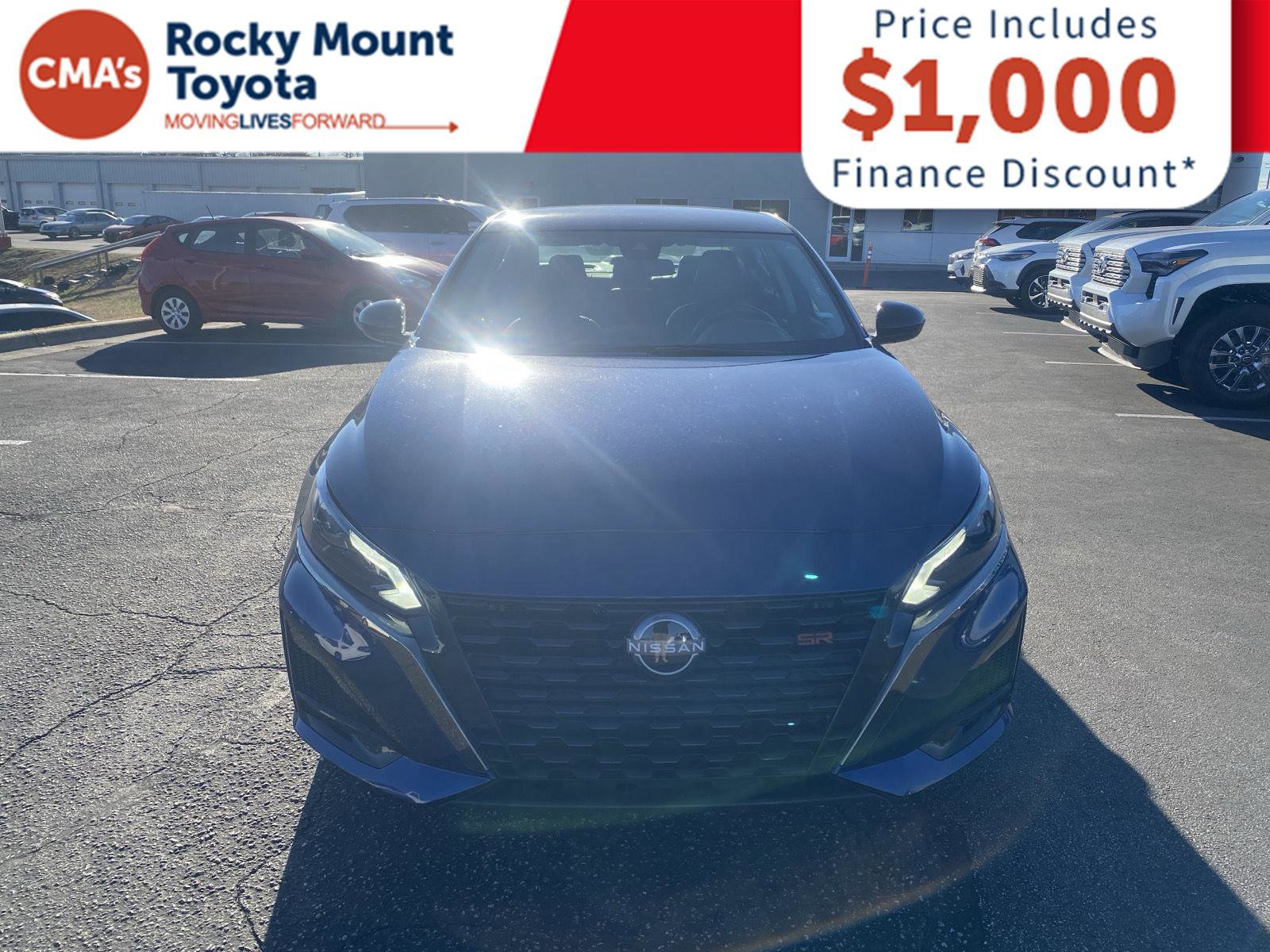 Used 2024 Nissan Altima 2.5 SR image 2