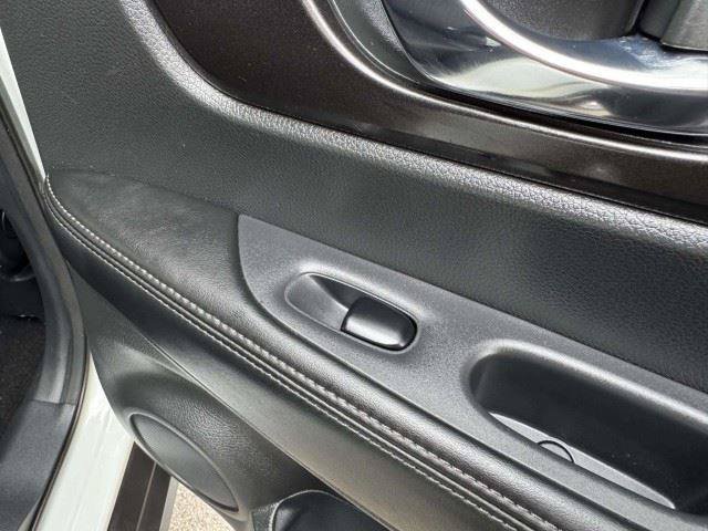 Used 2019 Nissan Rogue SV FWD image 50