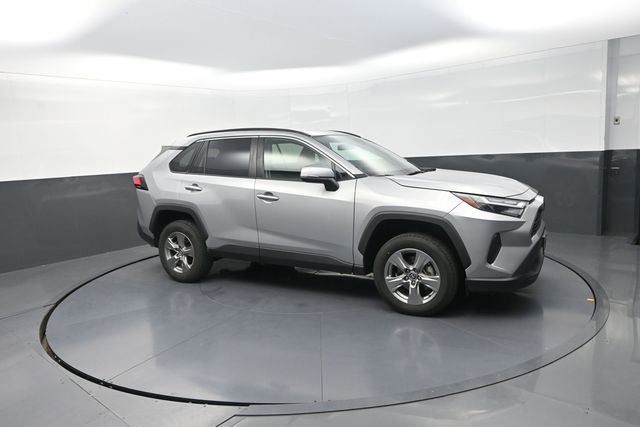 Used 2024 Toyota RAV4 XLE FWD image 22