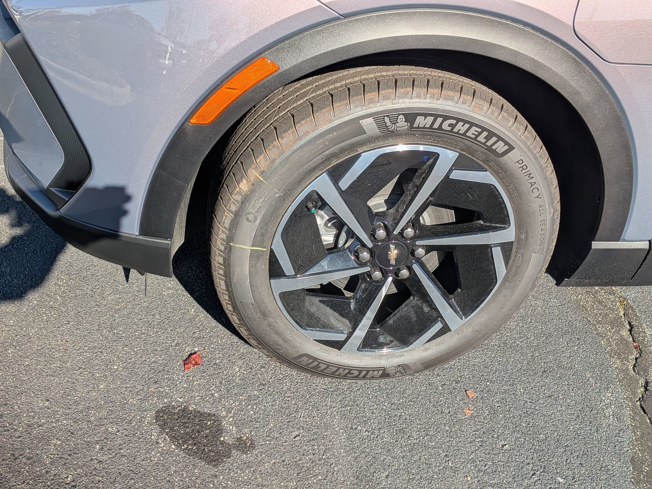 New 2026 Chevrolet Equinox EV LT image 11