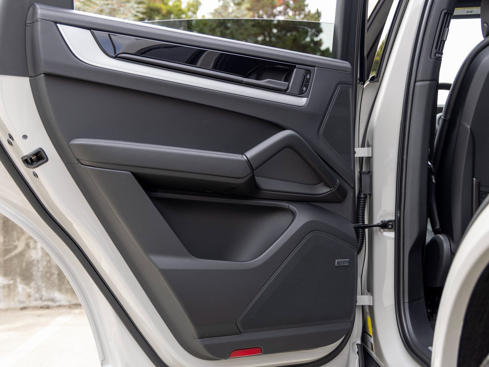 New 2026 Porsche Cayenne Coupe image 36