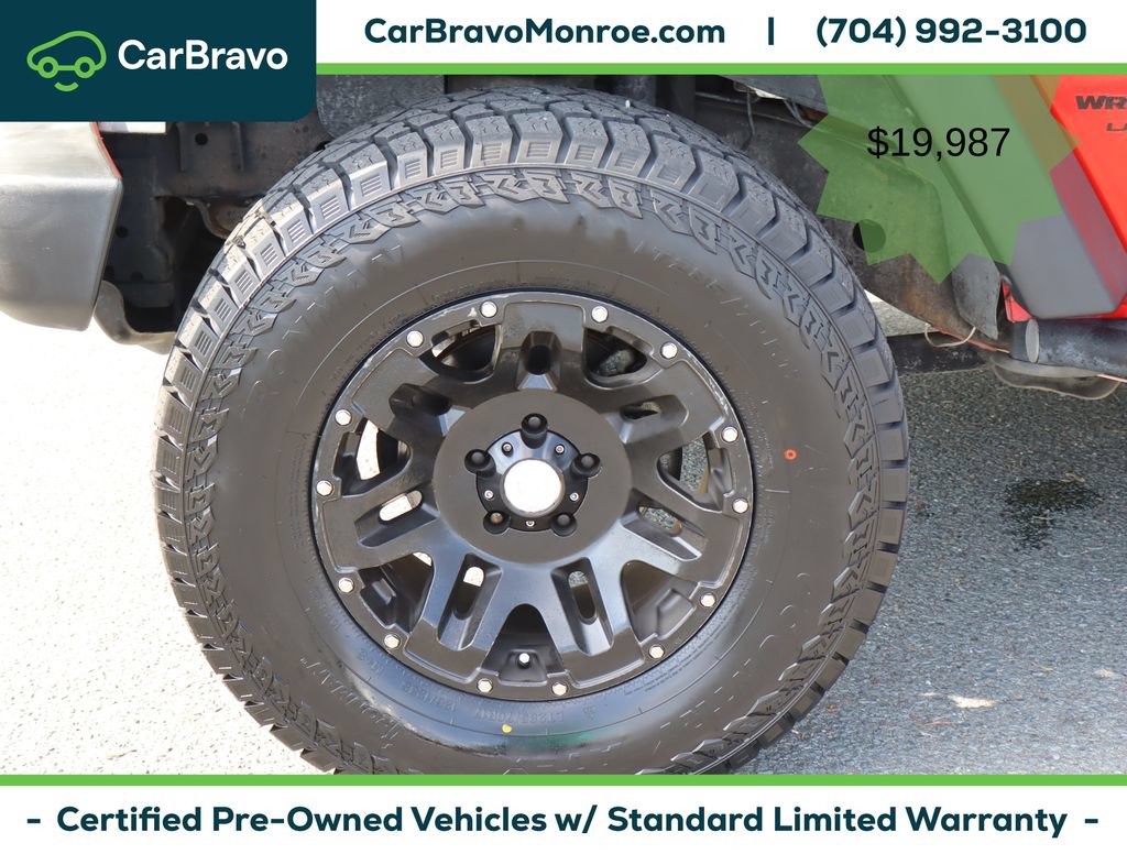 Used 2018 Jeep Wrangler Unlimited Sport w/ Connectivity Group AWD/4WD image 12