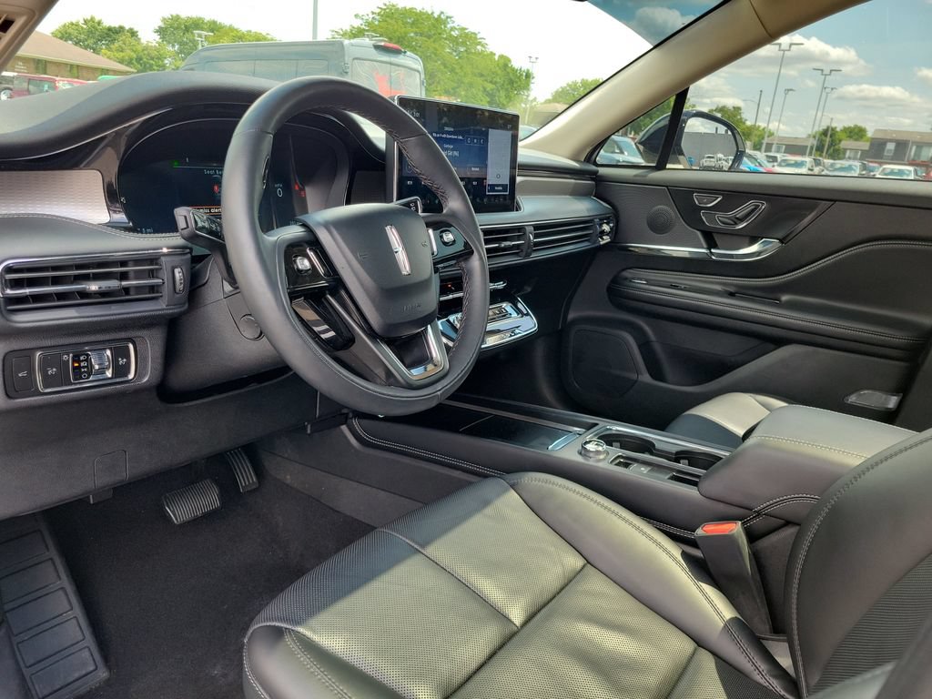 Certified 2023 Lincoln Corsair Reserve w/ Equipment Group 201A AWD/4WD image 21