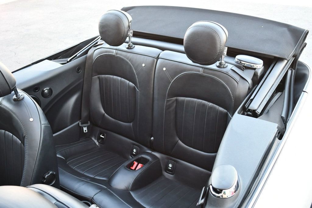 Used 2024 MINI Cooper S w/ Seaside Edition image 15