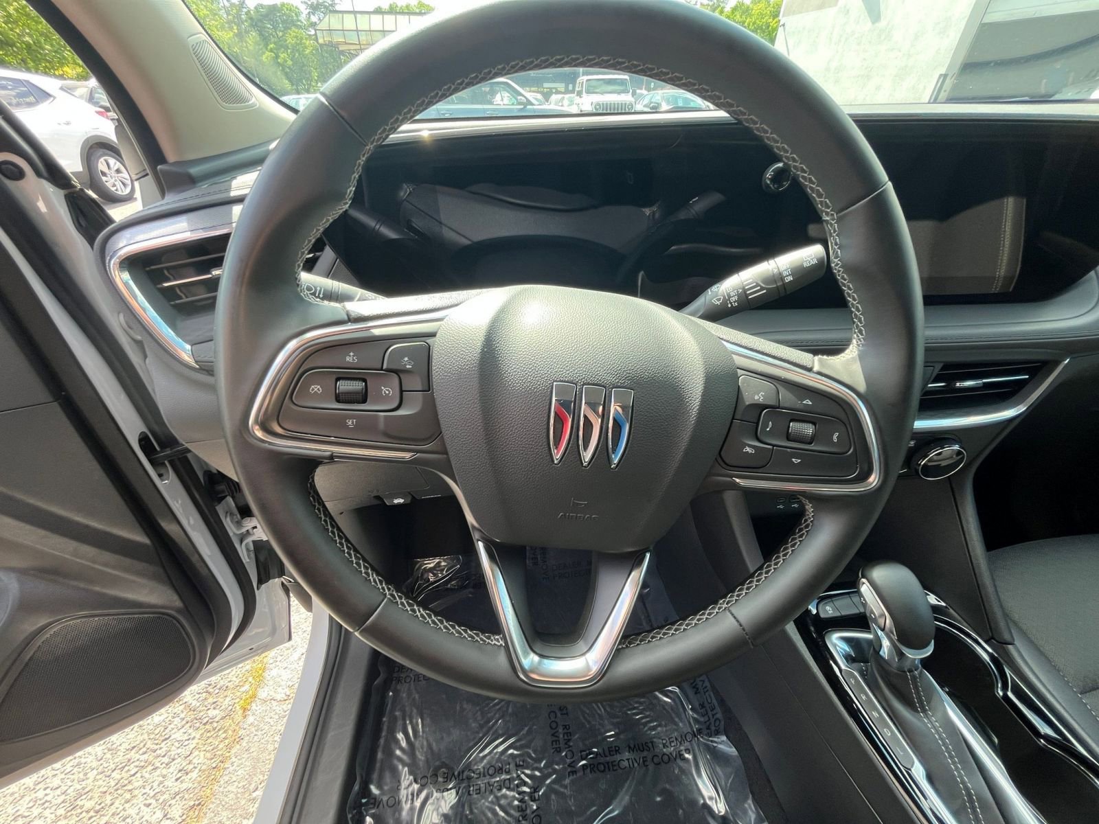 Used 2025 Buick Encore GX Preferred FWD image 25