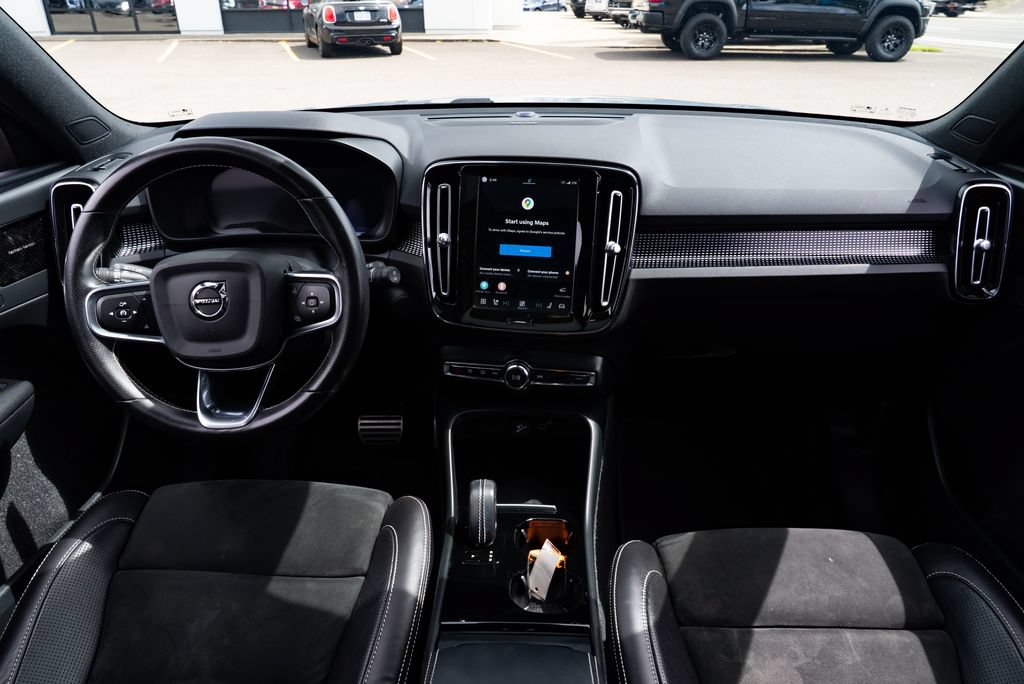 Used 2021 Volvo XC40 P8 Recharge w/ Advanced Package AWD/4WD image 8
