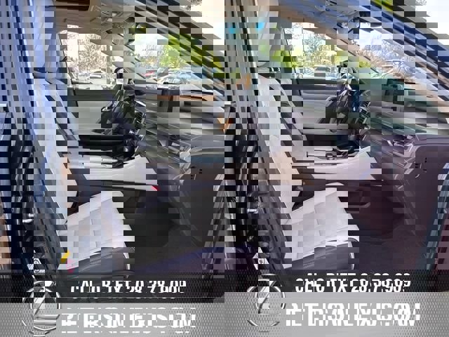 Used 2019 Lexus RX 450h AWD w/ Navigation Package image 13