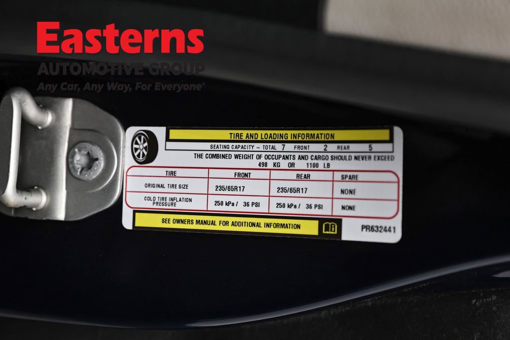 Used 2023 Chrysler Pacifica Touring-L FWD image 35