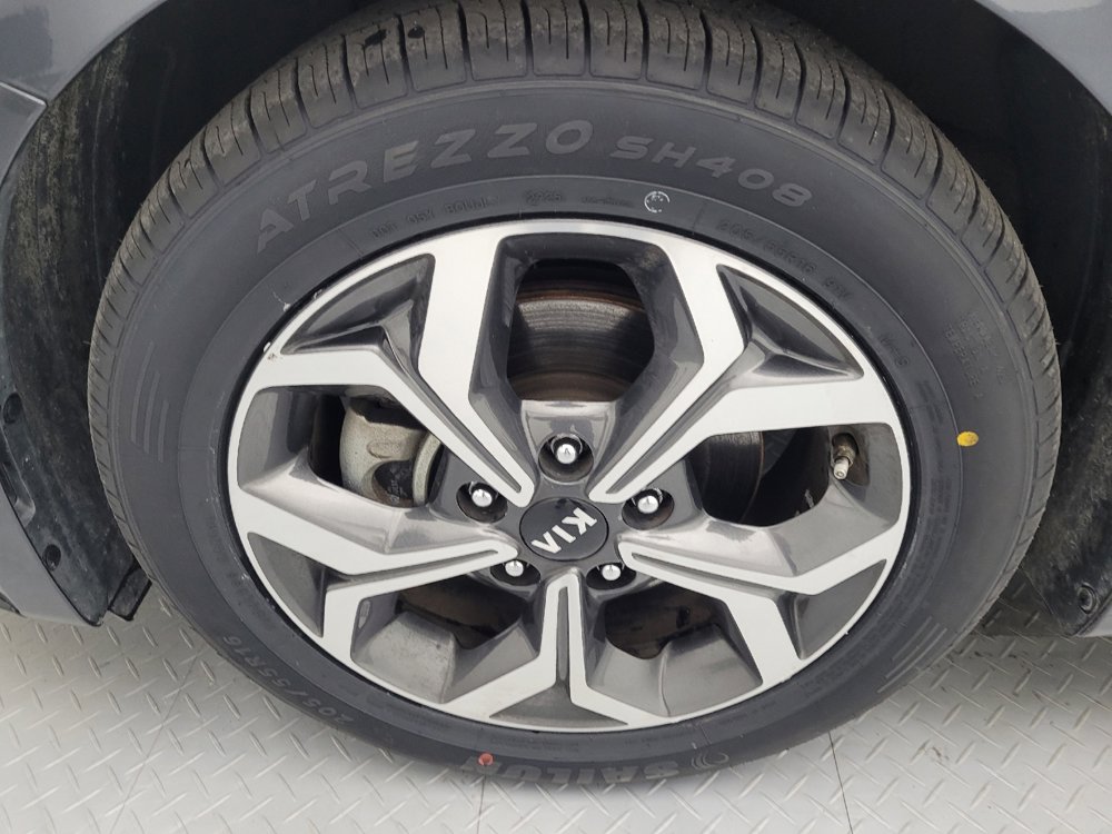 Used 2019 Kia Forte LXS image 31