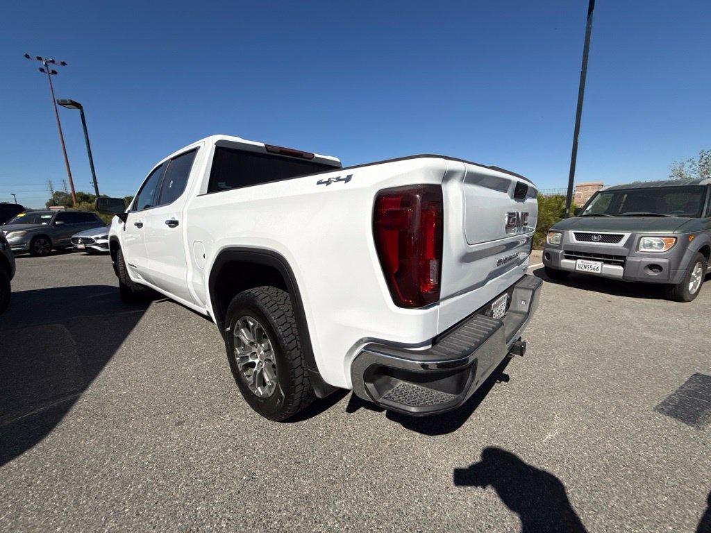 Used 2025 GMC Sierra 1500 SLT AWD/4WD image 8