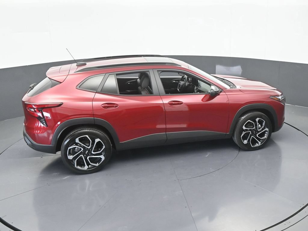 Used 2024 Chevrolet Trax RS w/ Sunroof Package FWD image 50