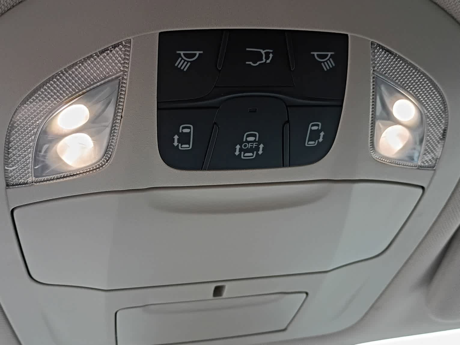 Used 2023 Chrysler Pacifica Touring-L image 26