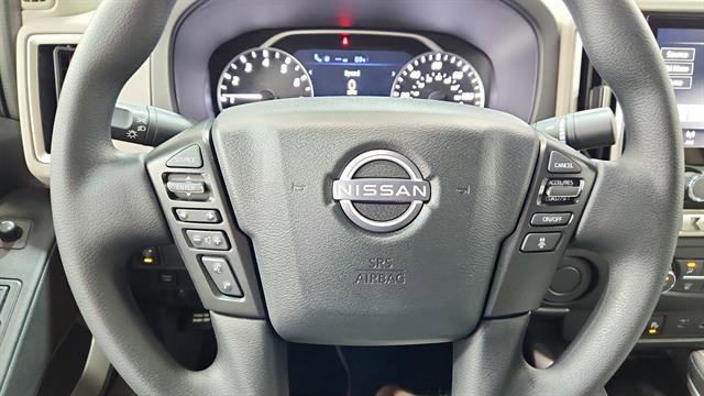 Certified 2025 Nissan Frontier SV RWD image 17