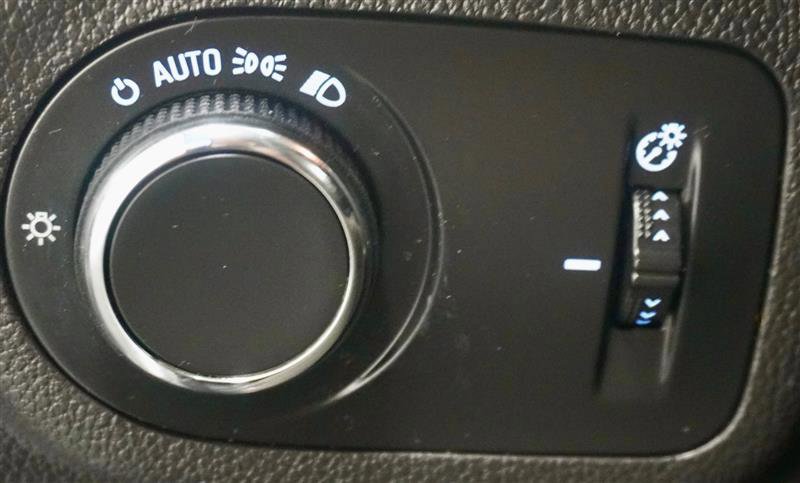 Used 2018 Chevrolet Cruze LS image 27