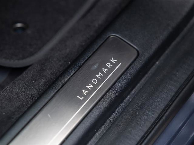New 2026 Land Rover Discovery Sport Landmark AWD/4WD image 25