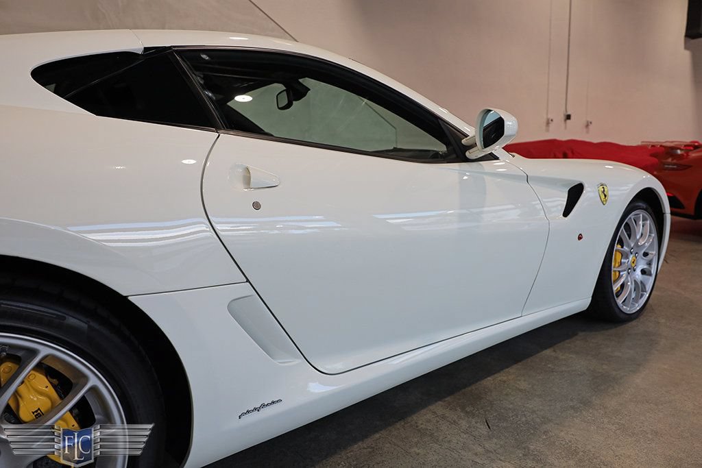 Used 2011 Ferrari 599 GTB Fiorano RWD image 12